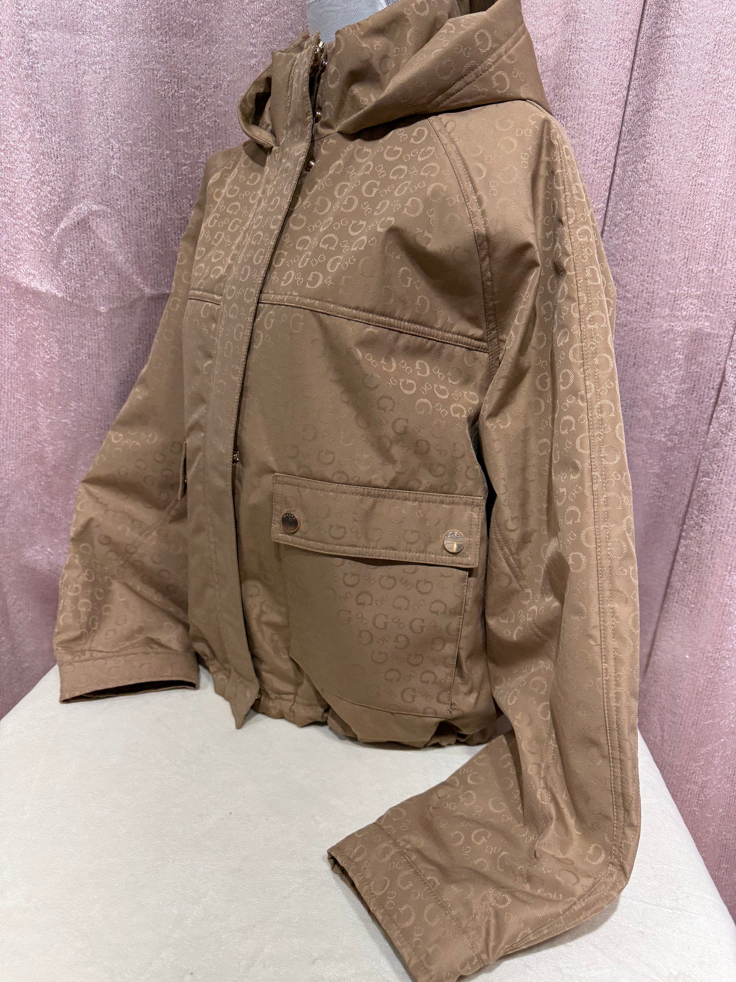 Chaqueta Guess