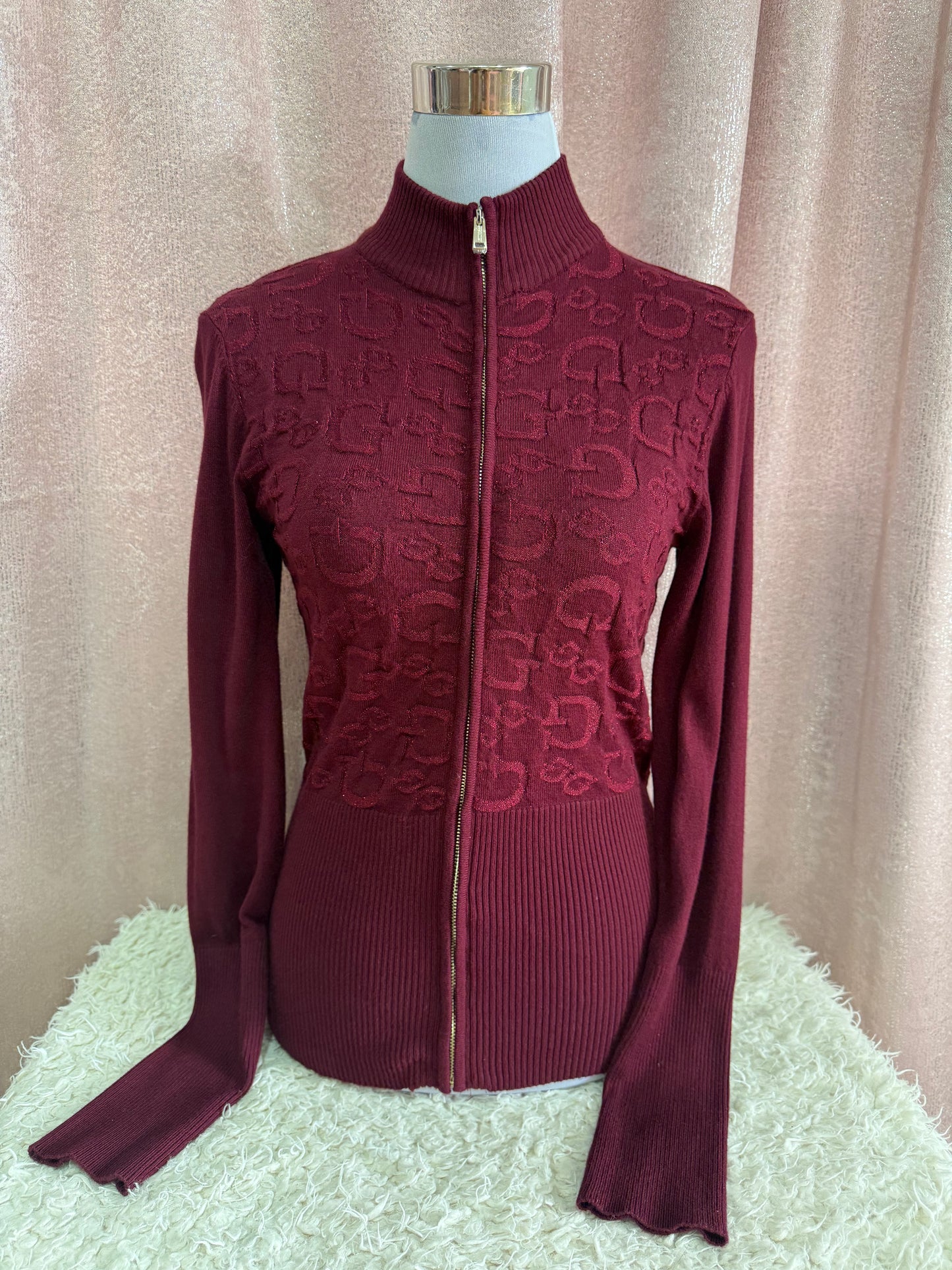 Sweater Guess